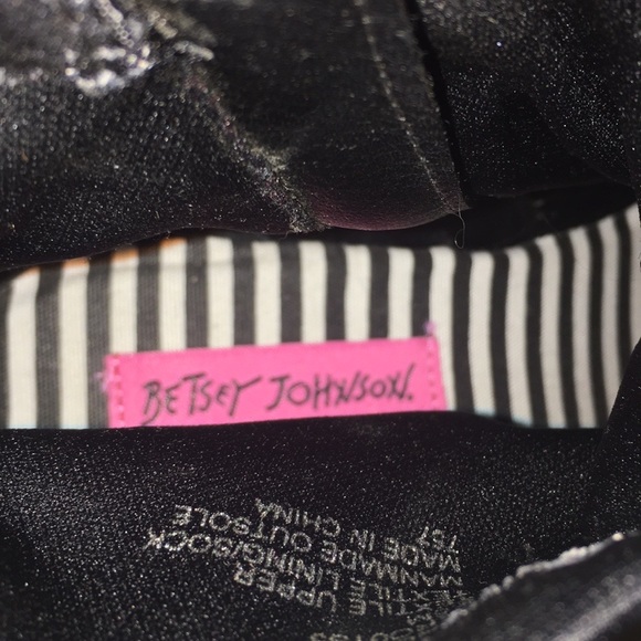 Betsey Johnson small very small heel I love that they are definitely an original - Picture 7 of 8